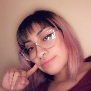 Meet your Posher, Perla